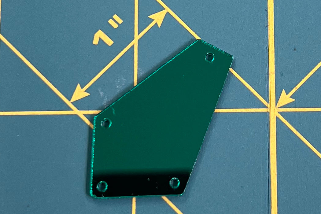 Emerald ♦ MM22x37 ♦ Half Gross - 72pcs. ♦ Acrylic Mirror ♦ Sew-On ♦ Pentagon A