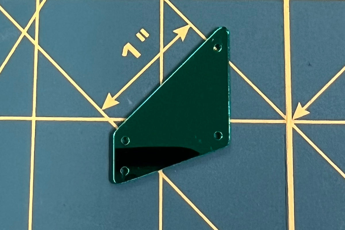 Emerald ♦ MM17x38 ♦ Dozen - 12pcs. ♦ Acrylic Mirror ♦ Sew-On ♦ Tetragon A