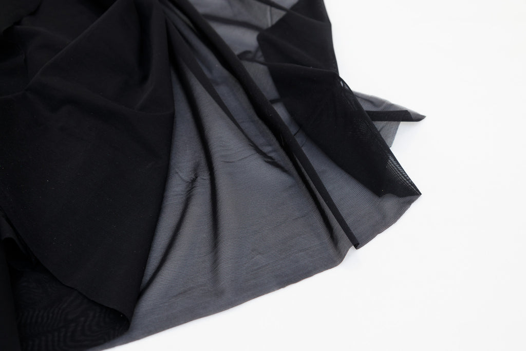 Mesh Carvico Alicante Nero $/foot