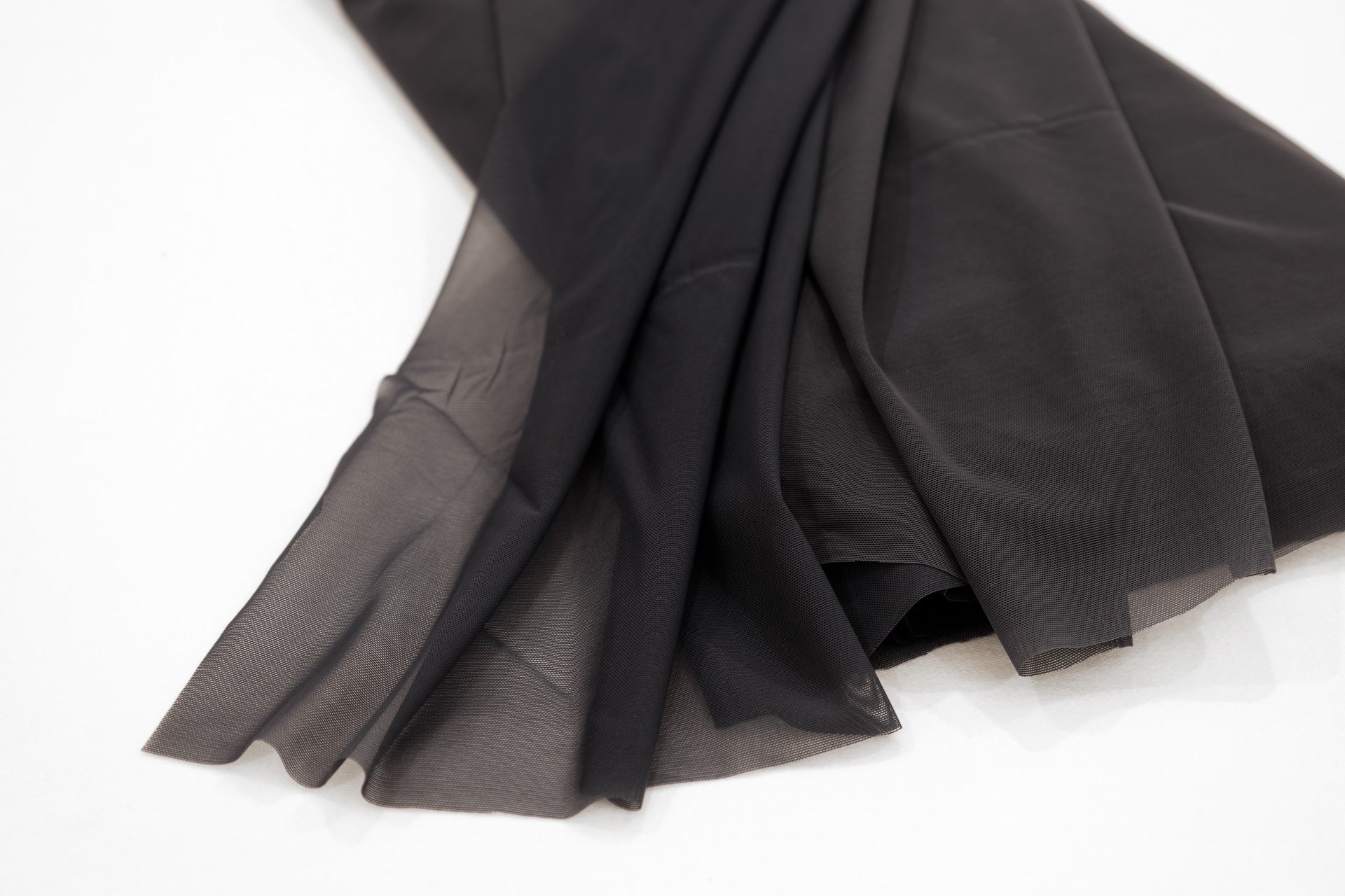 Mesh Carvico Alicante Titanium $/foot