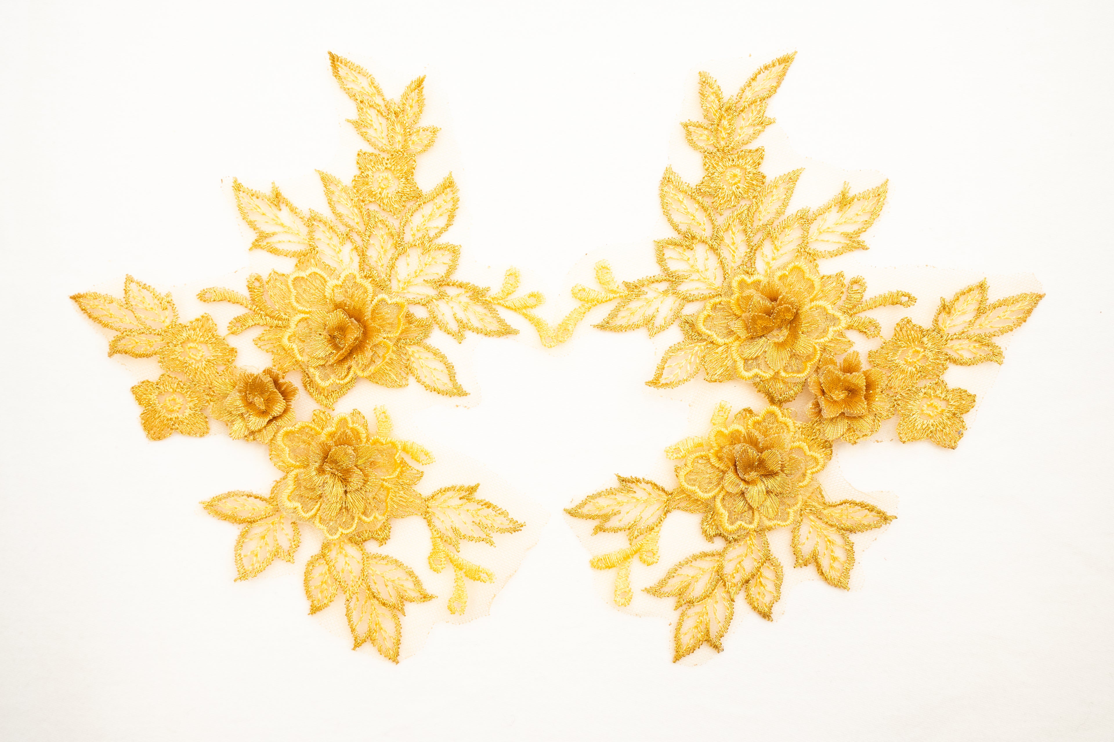 Mia 3D Floral Lace Embroidery Applique CM19x14 Gold Pair