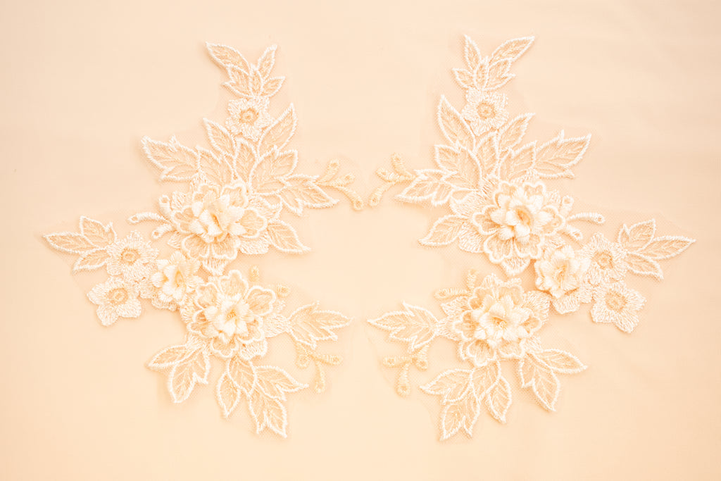 Mia 3D Floral Lace Embroidery Applique CM19x14 Light Peach Pair
