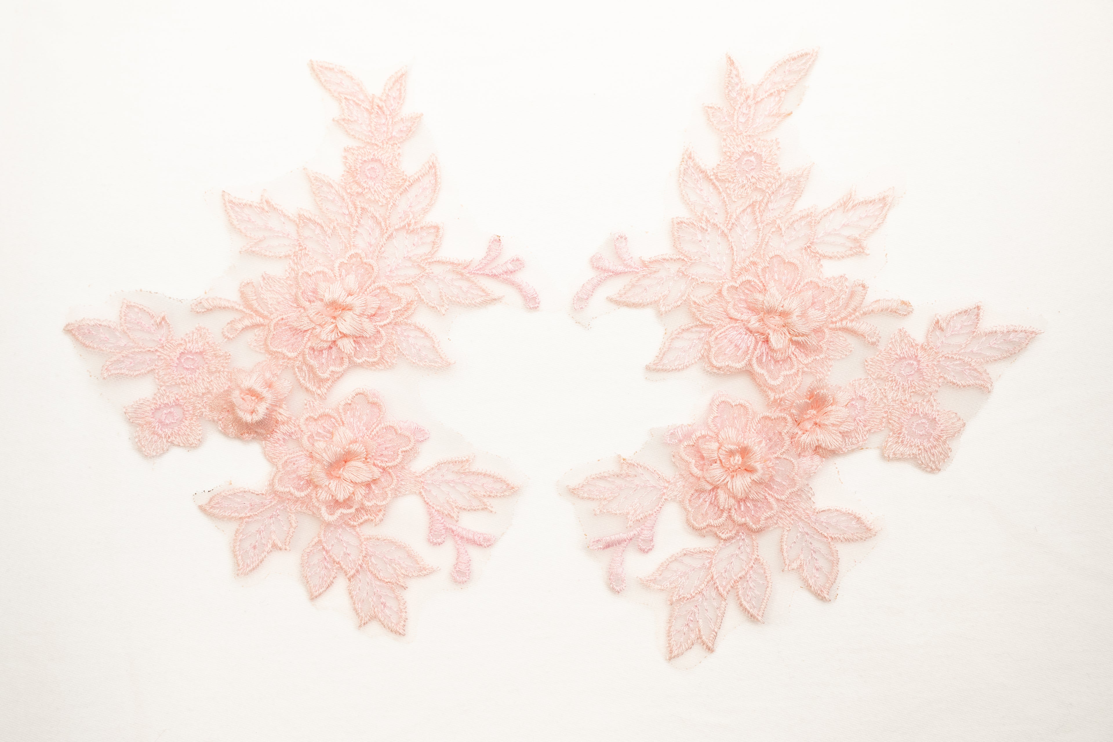 Mia 3D Floral Lace Embroidery Applique CM19x14 Light Rose Pair