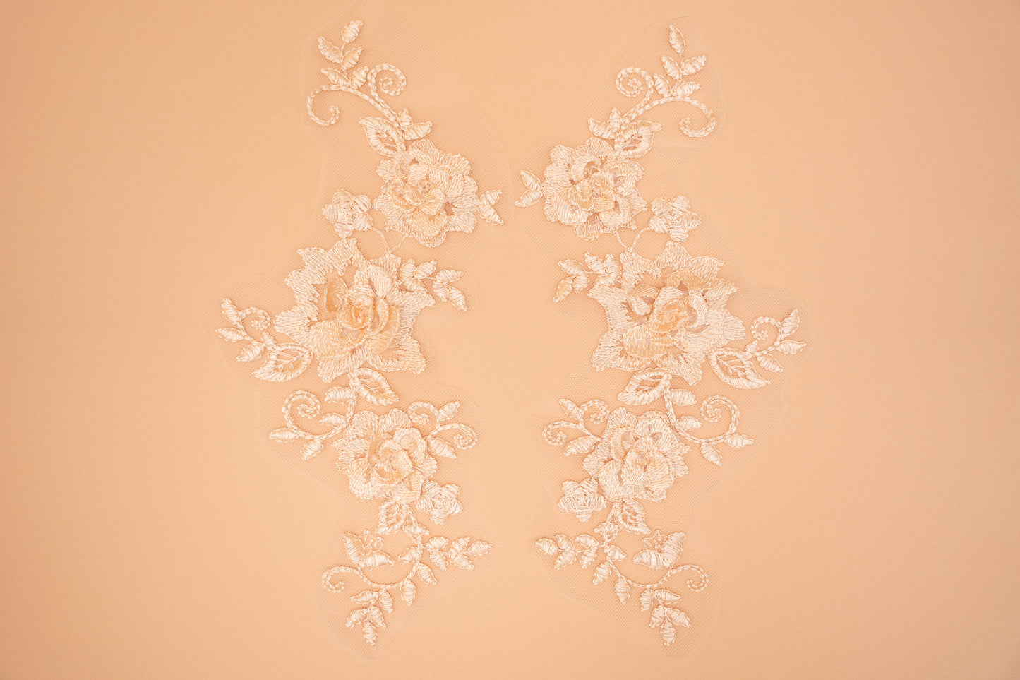 Noa 3D Floral Lace Emboridery Applique CM27x13 Blush Pair