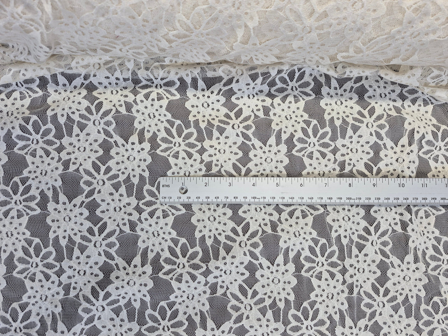 Stretch Lace Sunflower Ivory $/foot